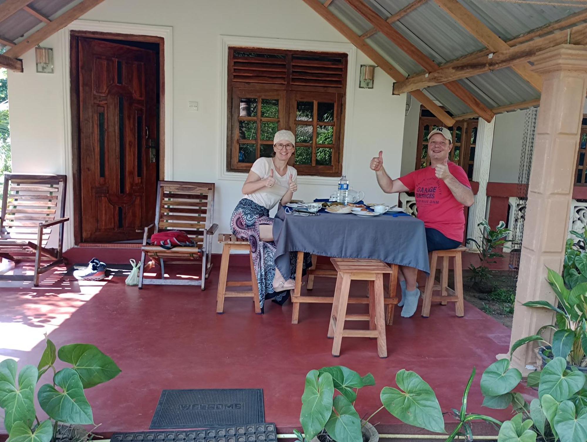 Jungle Eco Lodge & Safari シギリヤ エクステリア 写真